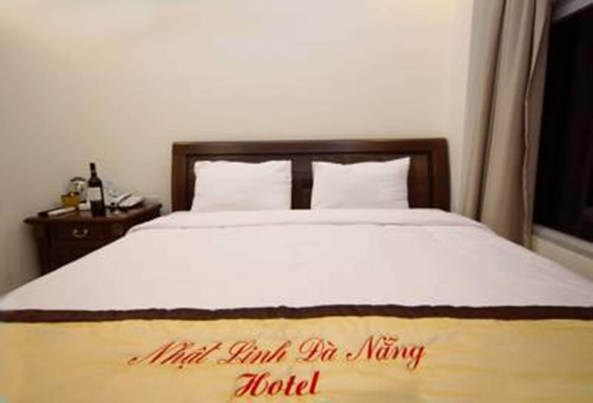 Hotel Nhat Linh &