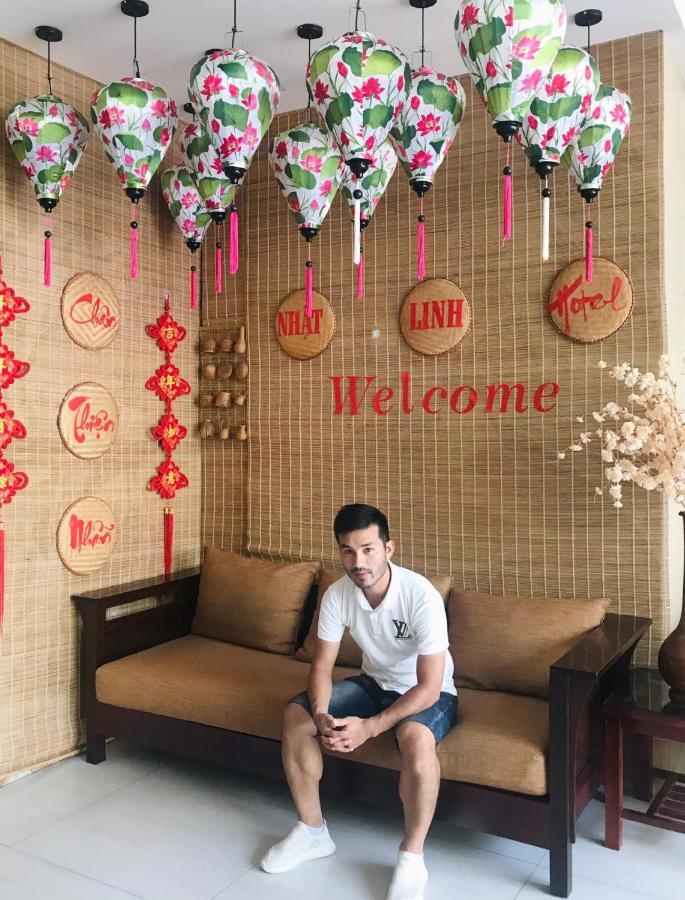 Nhat Linh &