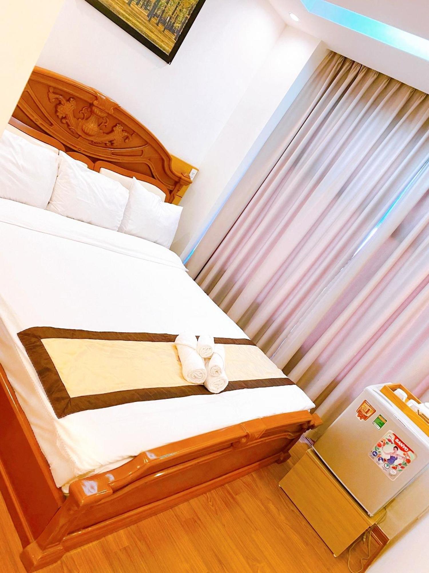 Hotel Nhat Linh & Da Nang